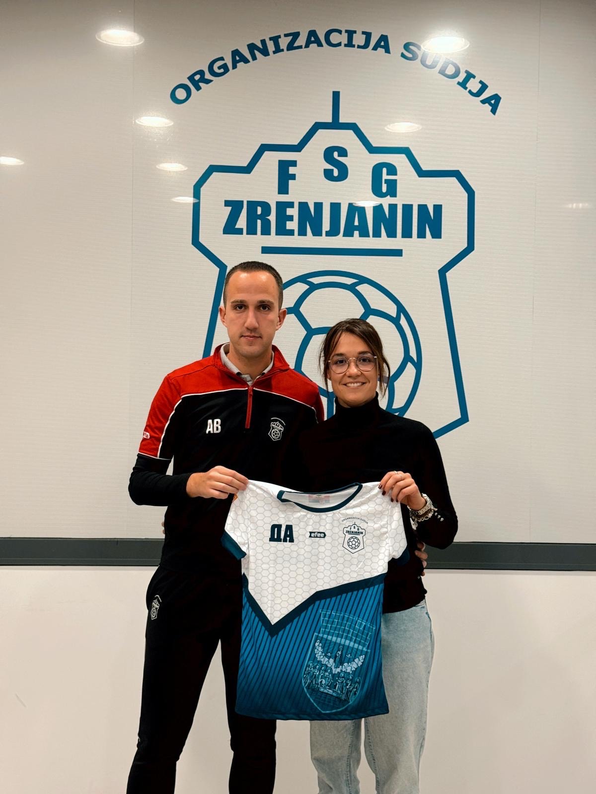 c9bd529c 50ab 4e93 ab99 34a166bc456f