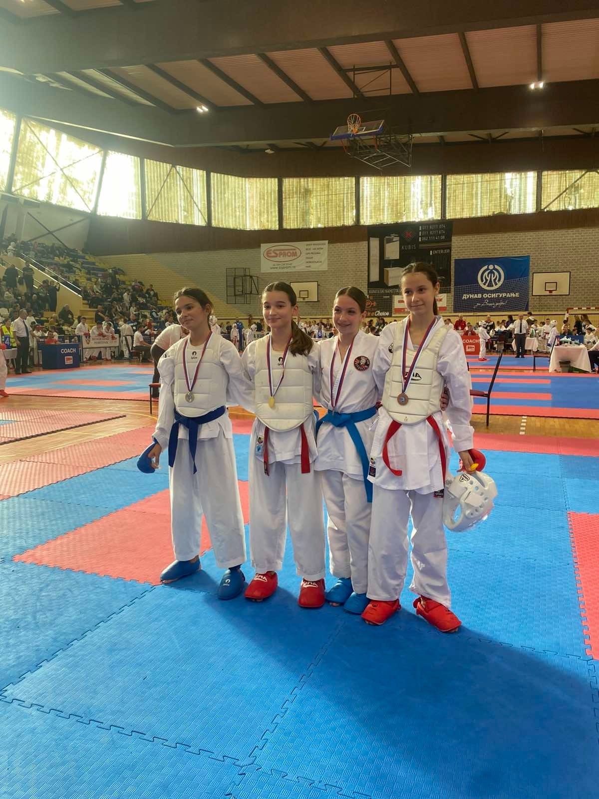 att.cMtVV535wrkbwJZ0ry8LwBLrdvACxouSniRbf5 otJ4