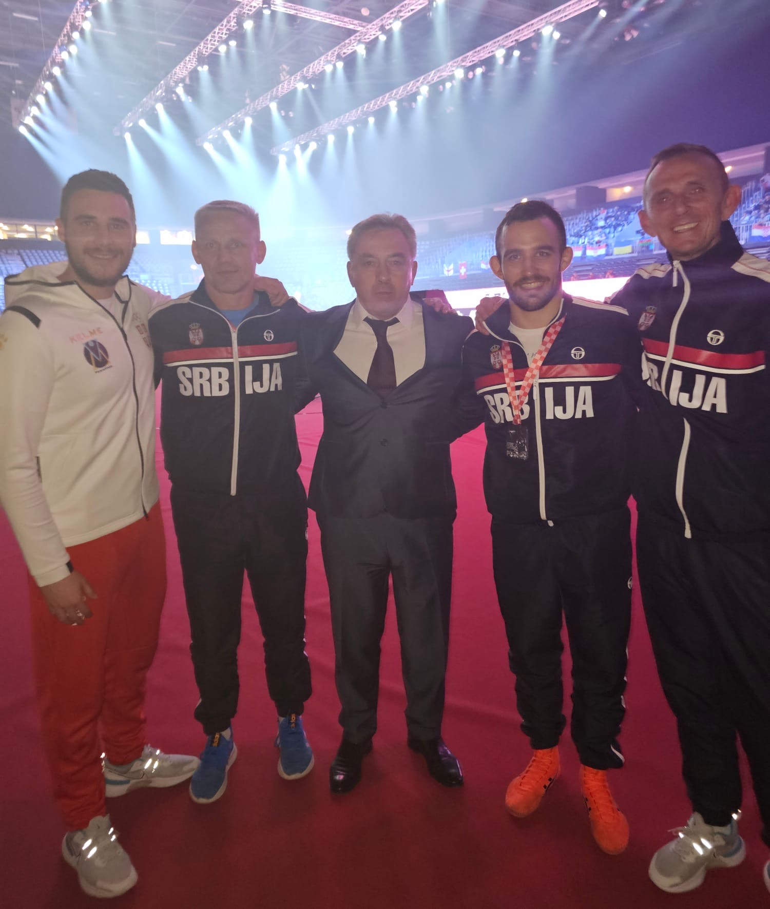 72cde61d 7276 4079 b779 17a1a5d26fd3