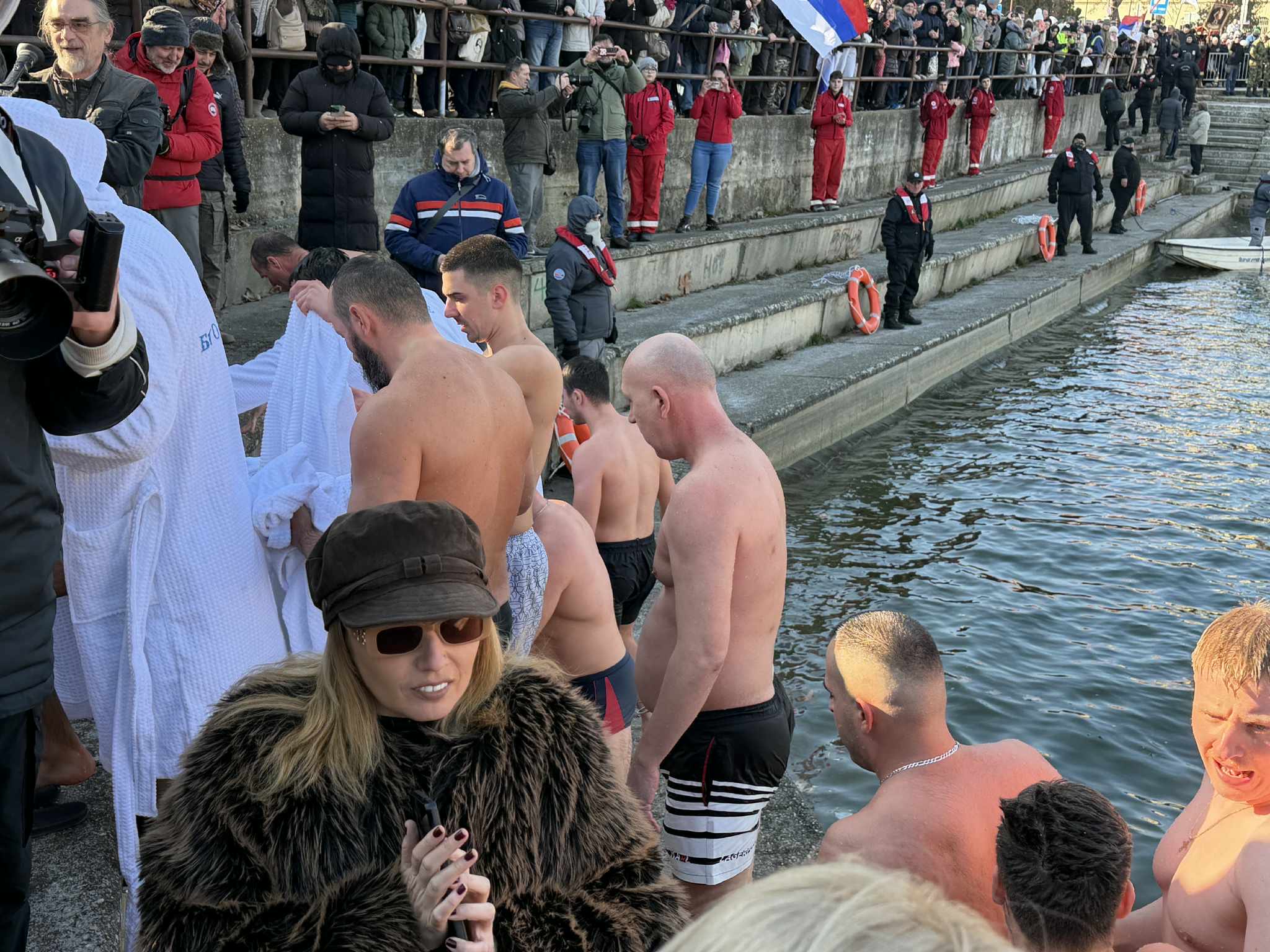 att.o5g81D 5mMm3UnP pS2NcmV70VBo9etoAlpzBziur50