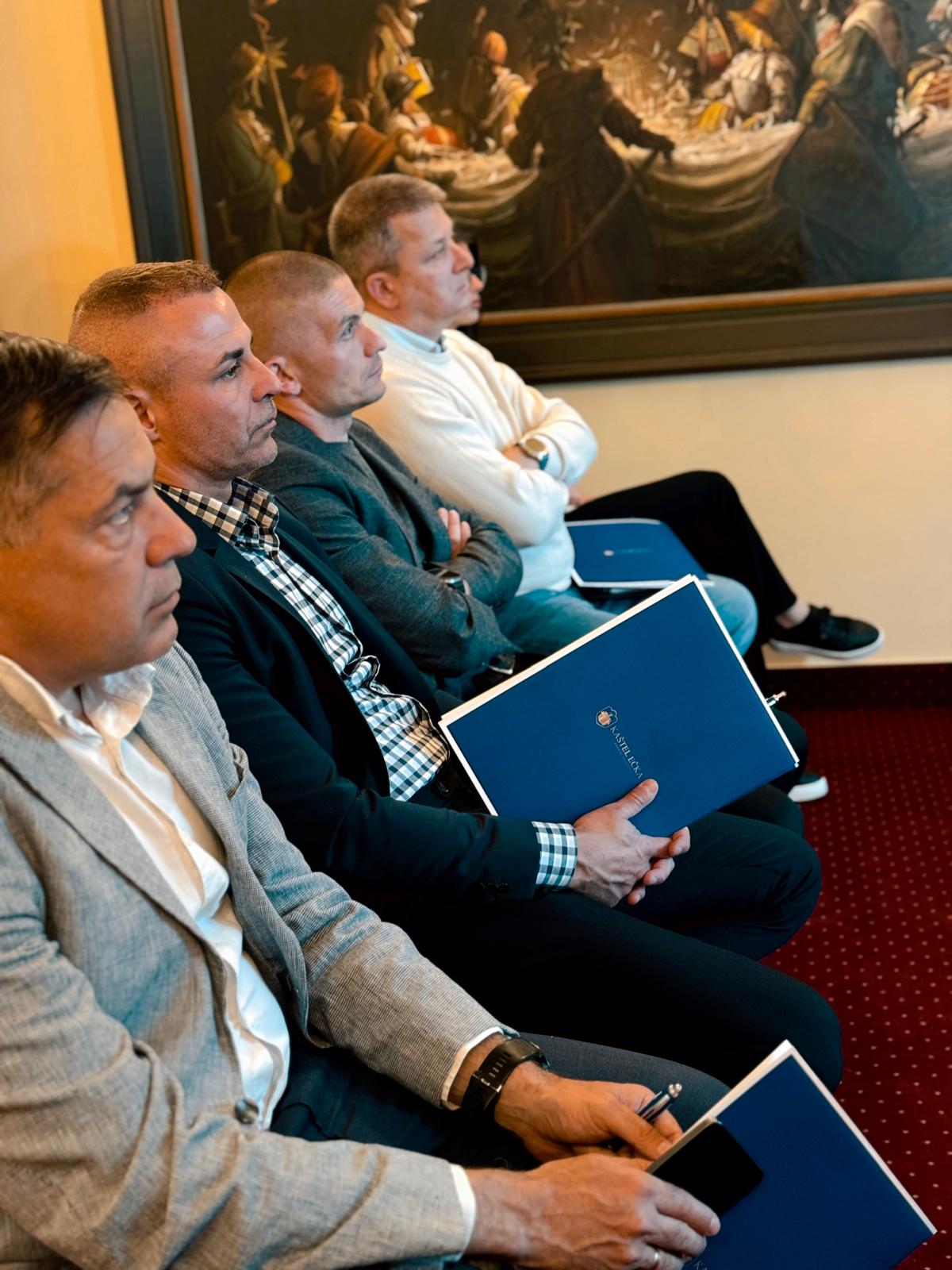 23a28391 17e1 42d9 a3dd a93b8c38171b